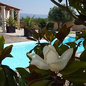 lamanderie-en-provence.fr-provencehotel.com/